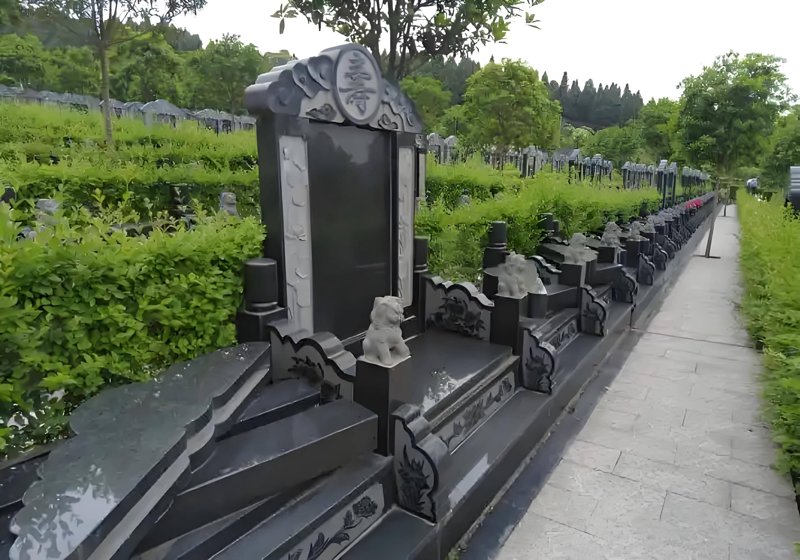 成都陵园：背后的故事与发展趋势